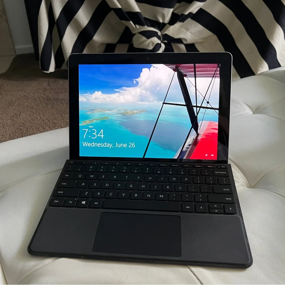 Microsoft Surface Go